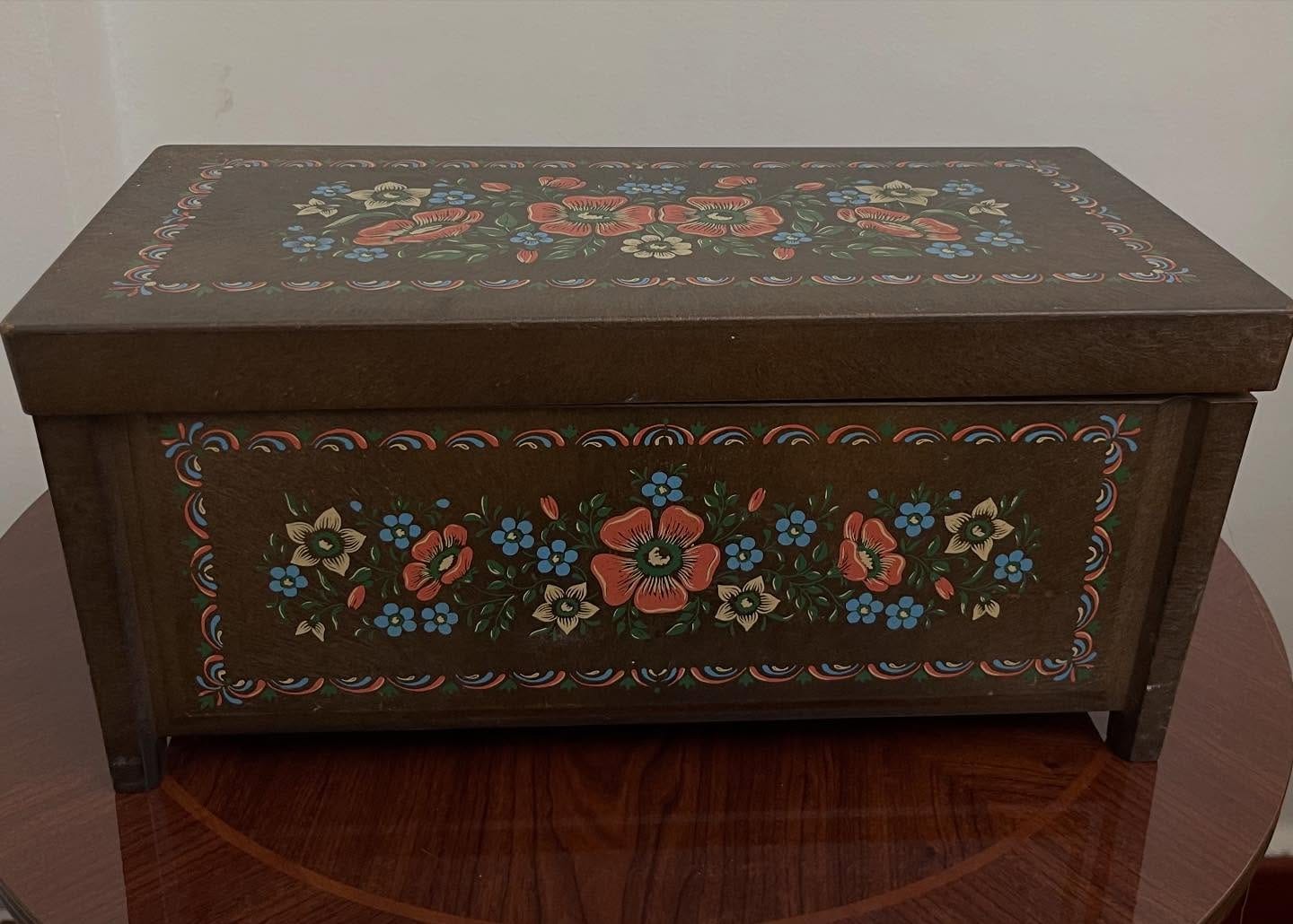 Vintage box