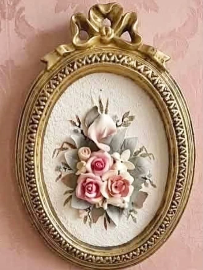 Capodimonte floral wall plaque