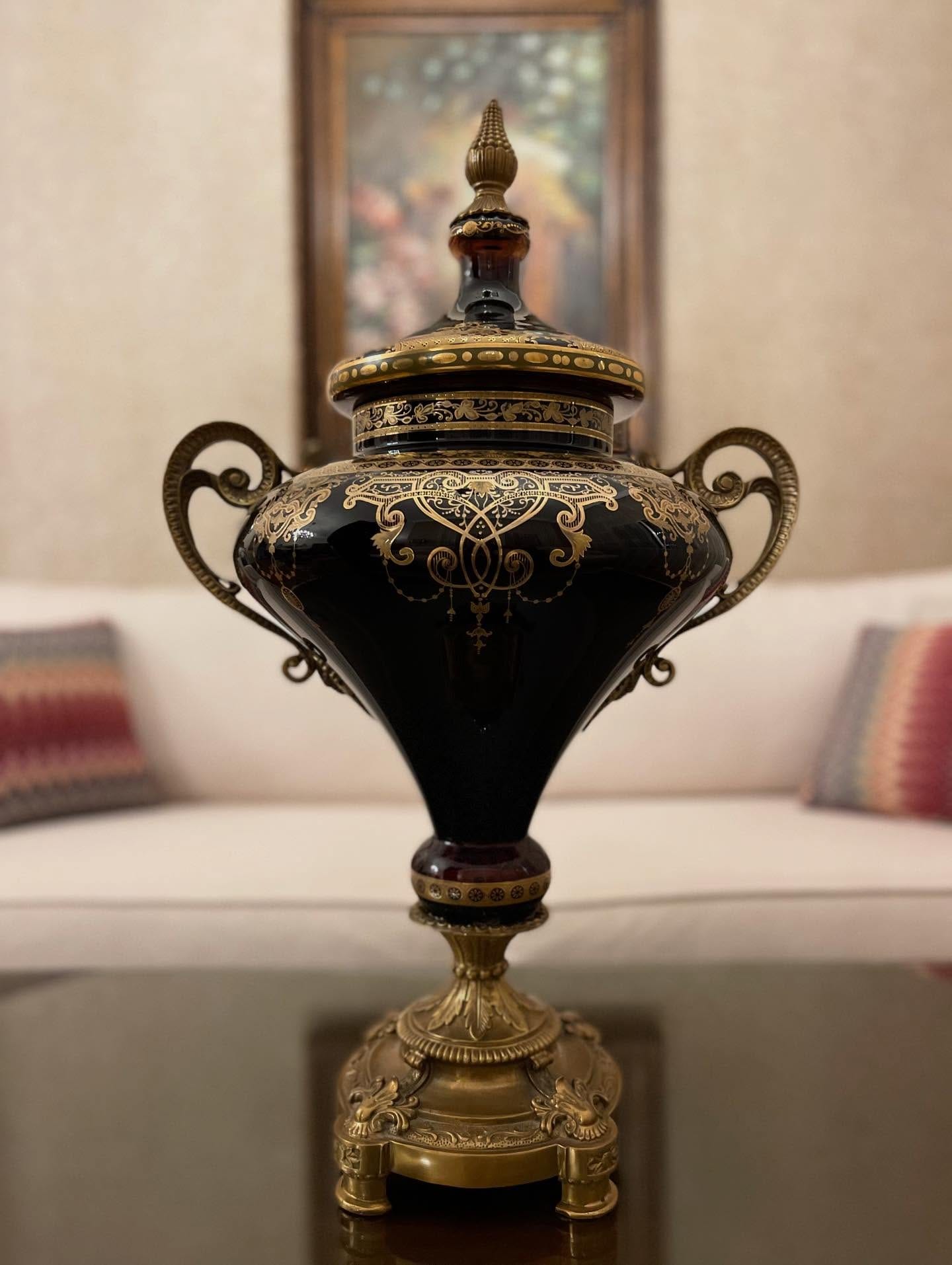 Royal Italian piece
