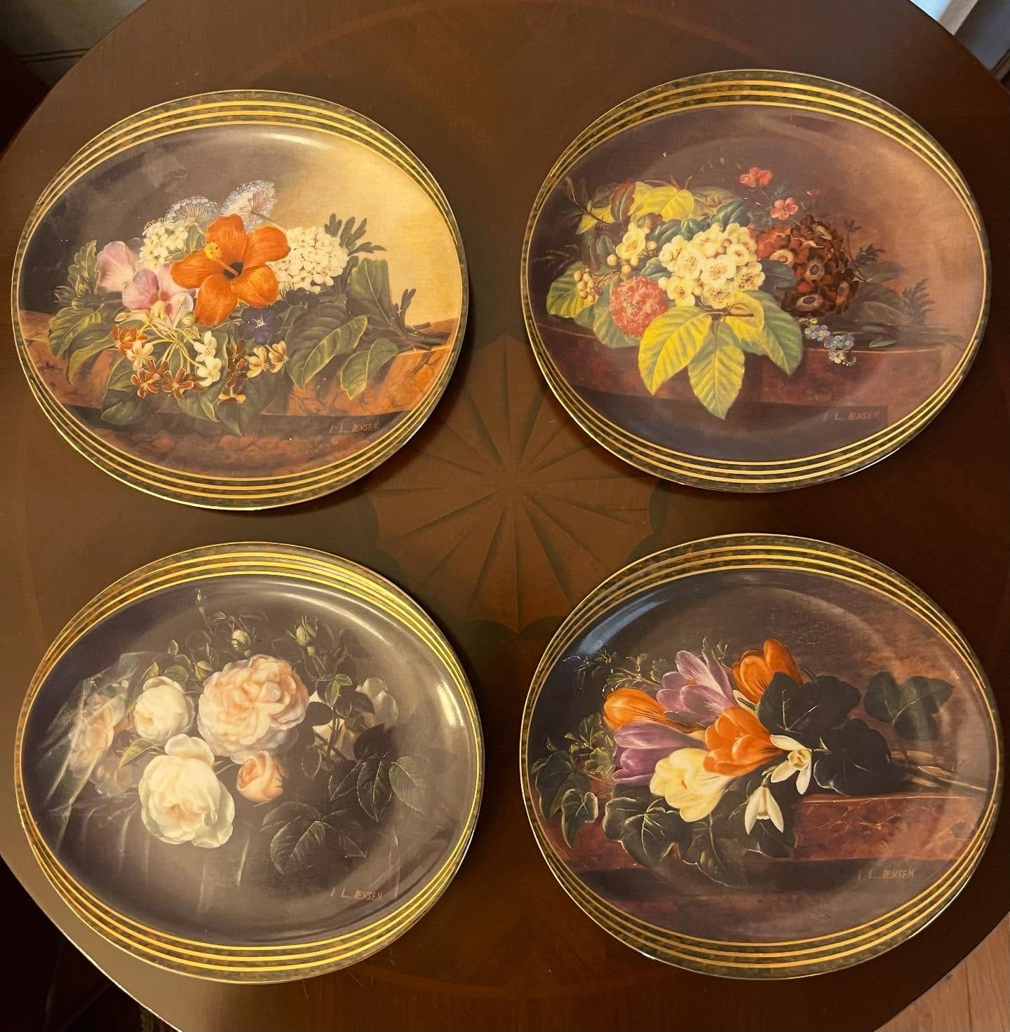 Vintage decorative plates
